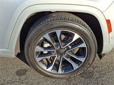 2022 Jeep Grand Cherokee Overland