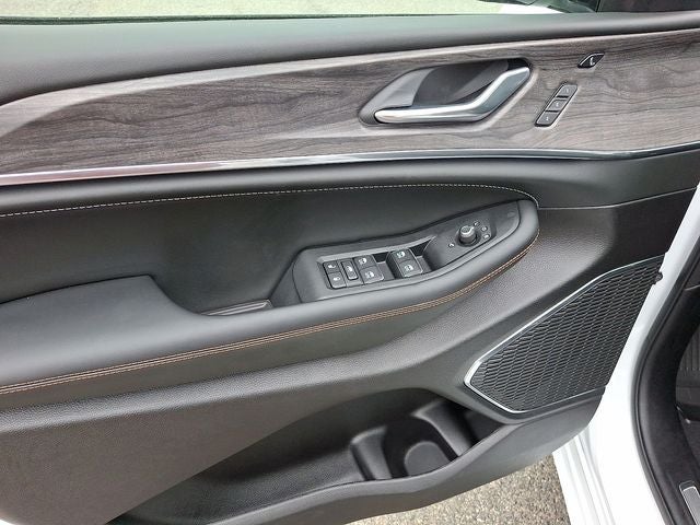 2025 Jeep Grand Cherokee Overland