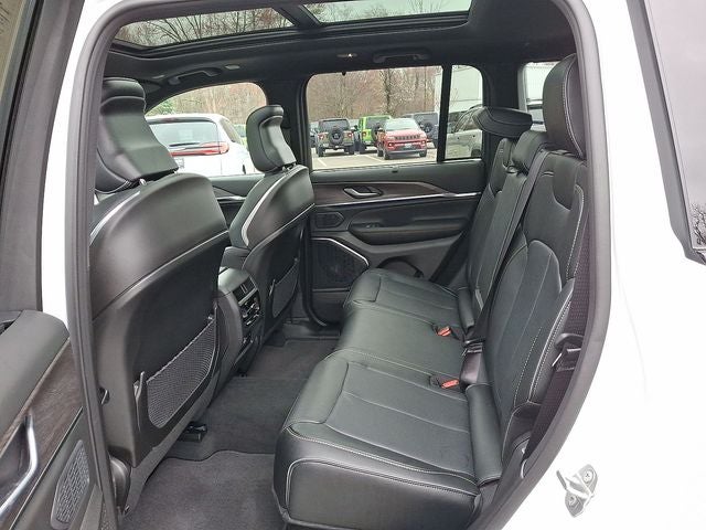 2025 Jeep Grand Cherokee Overland