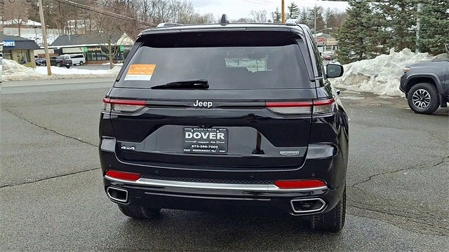 2023 Jeep Grand Cherokee Summit