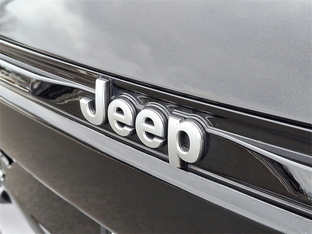 2023 Jeep Grand Cherokee Summit