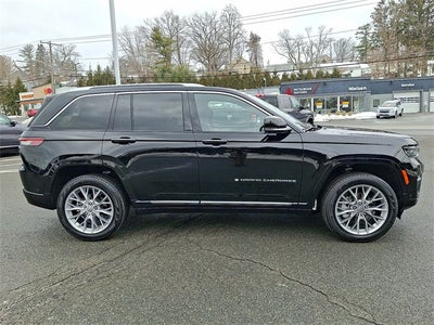 2023 Jeep Grand Cherokee Summit