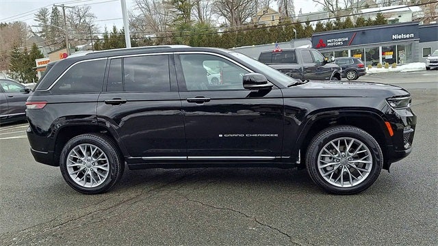 2023 Jeep Grand Cherokee Summit