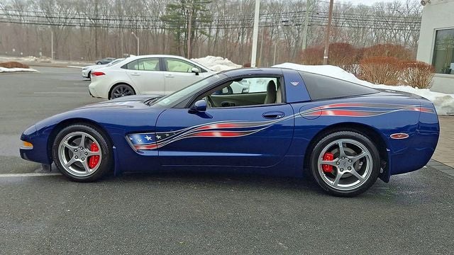 2004 Chevrolet Corvette Base