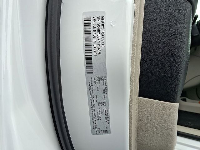 2022 Chrysler Voyager LX