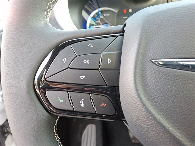 2025 Chrysler Pacifica Hybrid Select