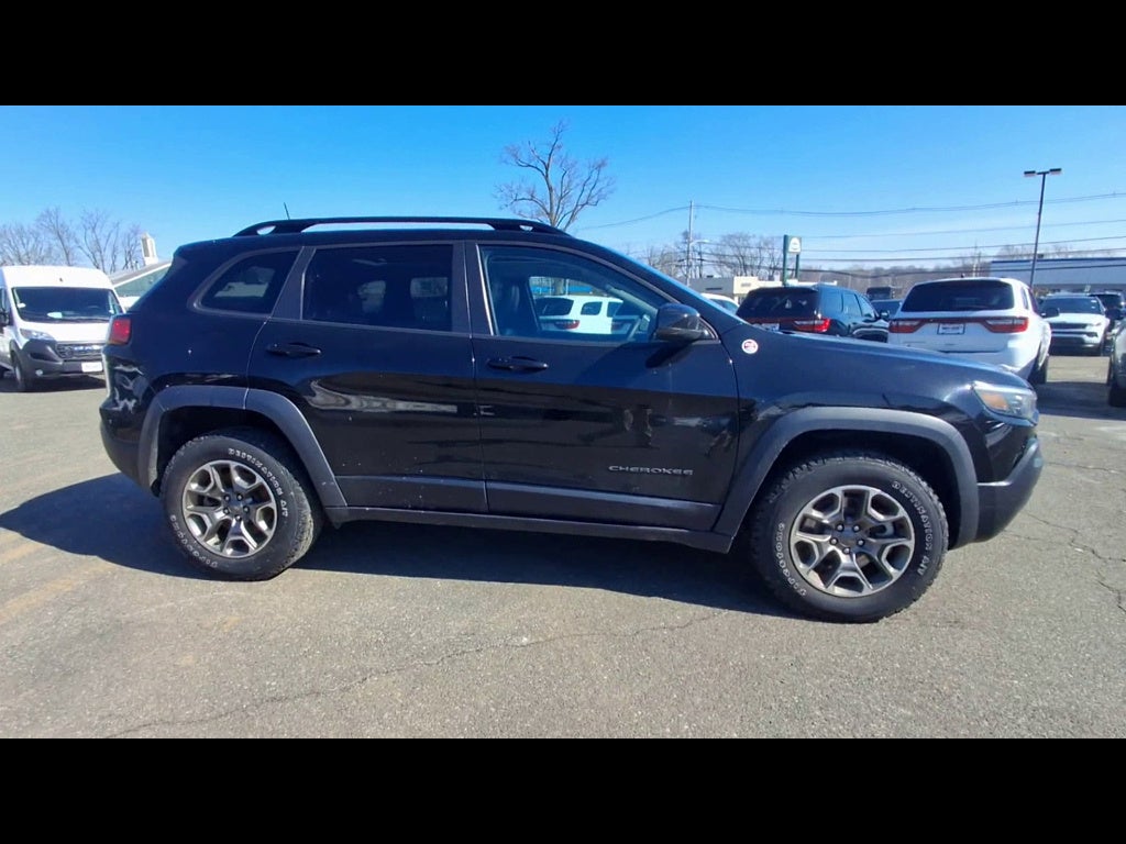 2022 Jeep Cherokee Trailhawk