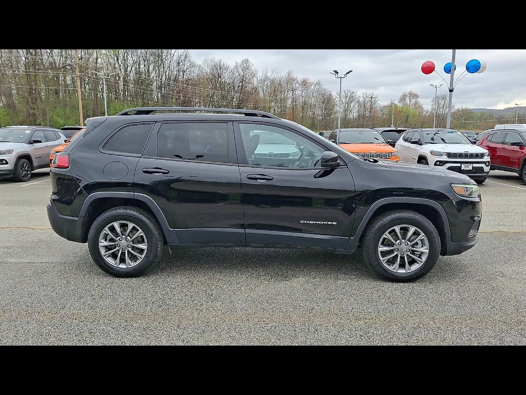 2022 Jeep Cherokee Latitude Lux