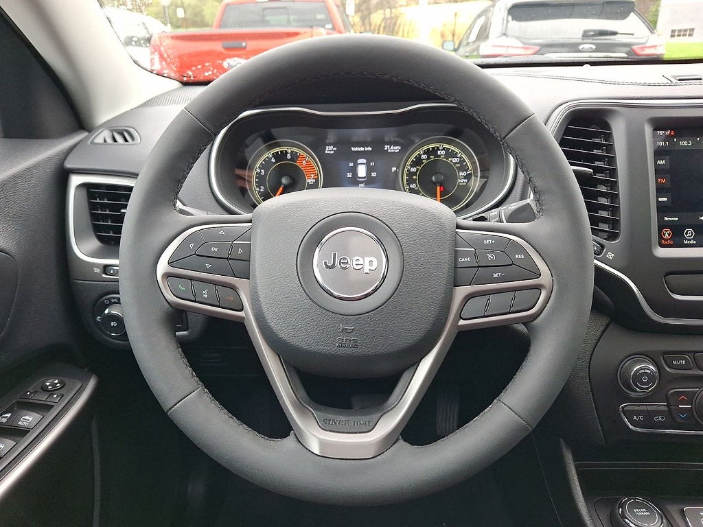 2022 Jeep Cherokee Latitude Lux