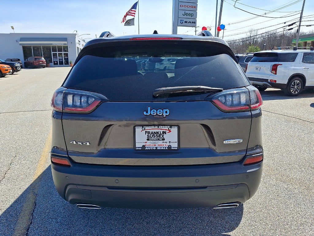 2022 Jeep Cherokee Latitude Lux