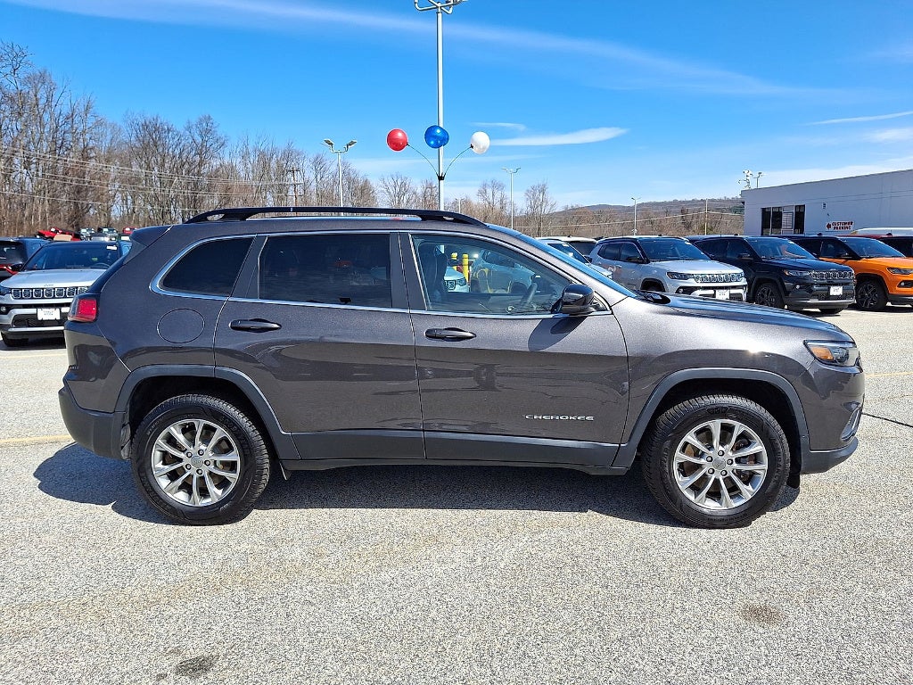 2022 Jeep Cherokee Latitude Lux