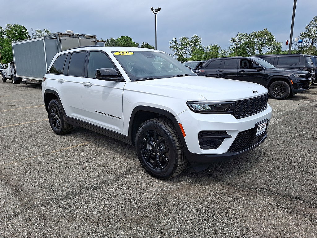 2025 Jeep Grand Cherokee Altitude