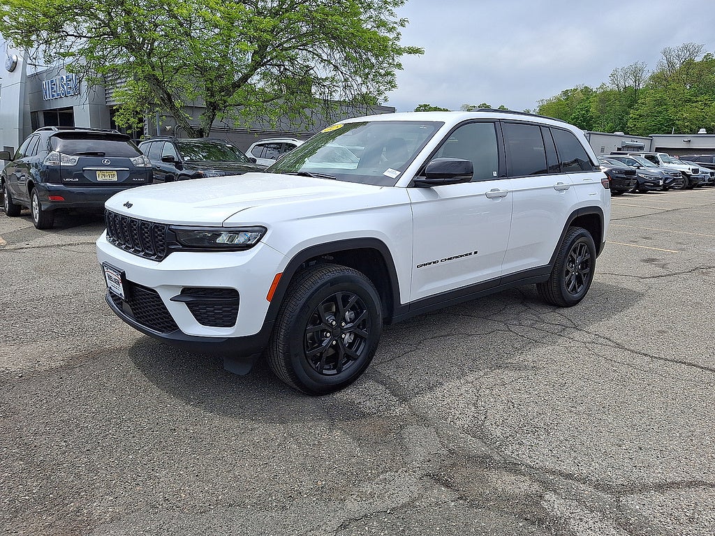 2025 Jeep Grand Cherokee Altitude