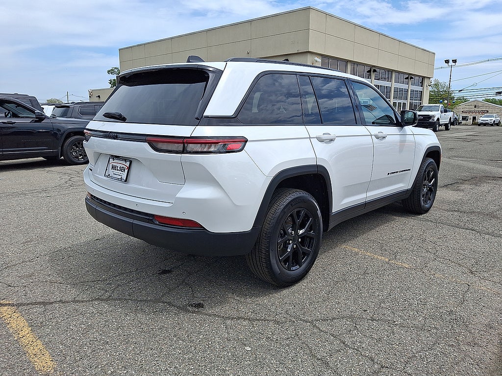 2025 Jeep Grand Cherokee Altitude