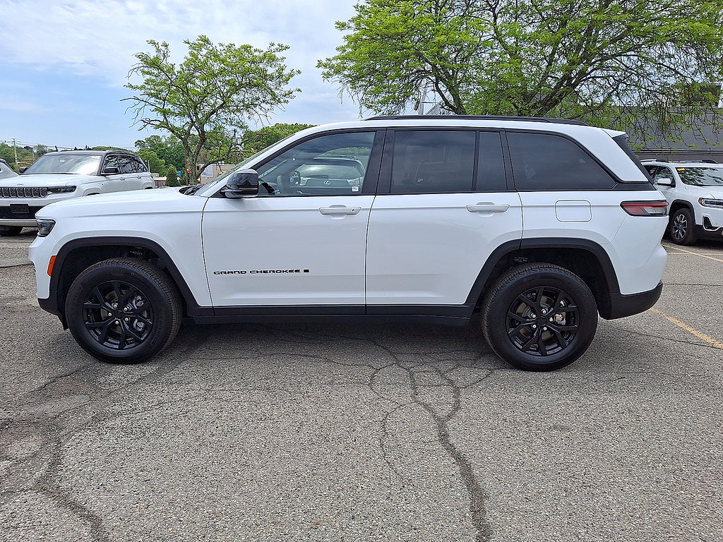 2025 Jeep Grand Cherokee Altitude