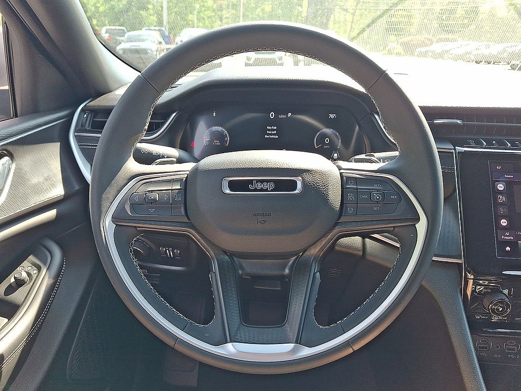 2024 Jeep Grand Cherokee Laredo