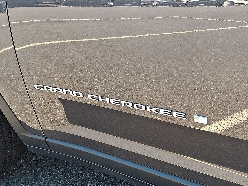 2024 Jeep Grand Cherokee Laredo