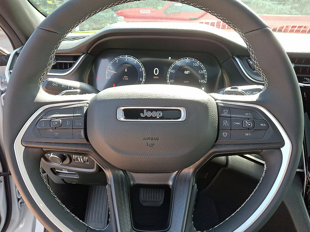 2025 Jeep Grand Cherokee Laredo X