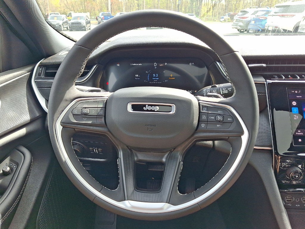 2025 Jeep Grand Cherokee Laredo X