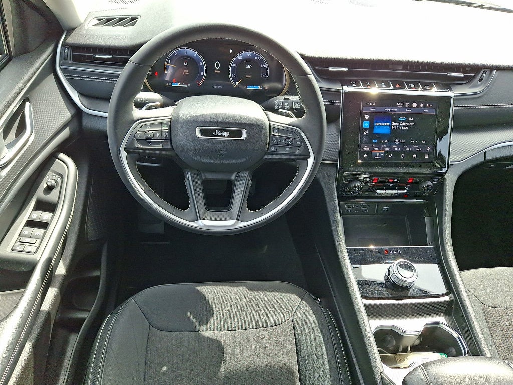 2023 Jeep Grand Cherokee Laredo