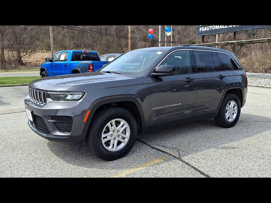 2023 Jeep Grand Cherokee Laredo