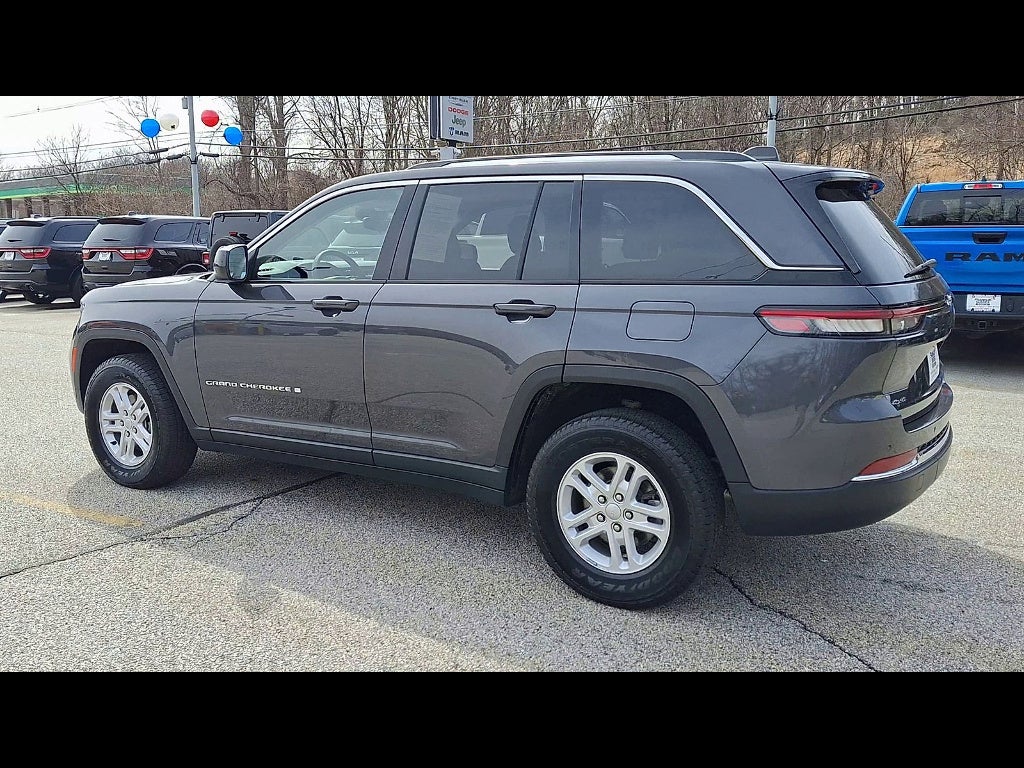 2023 Jeep Grand Cherokee Laredo