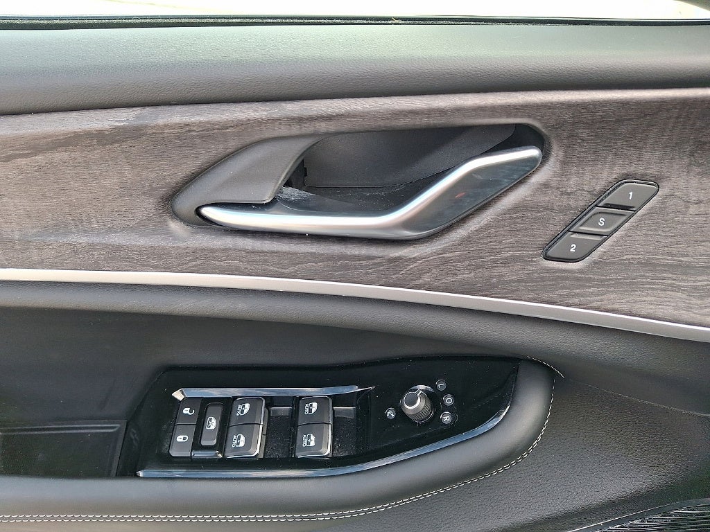 2022 Jeep Grand Cherokee Overland