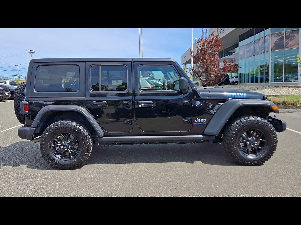 2025 Jeep Wrangler 4xe Willys 4xe