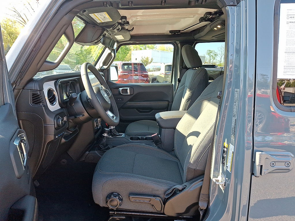 2025 Jeep Wrangler 4xe Sahara 4xe