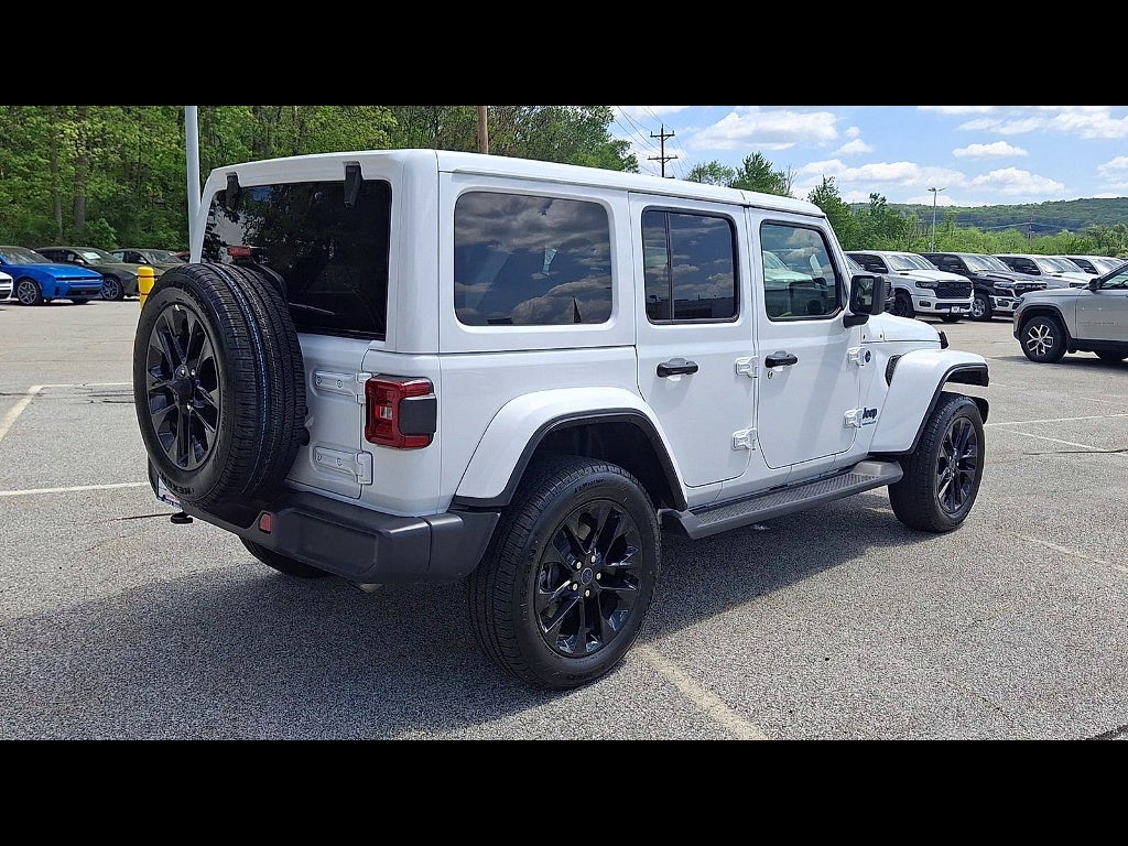 2025 Jeep Wrangler 4xe Sahara 4xe