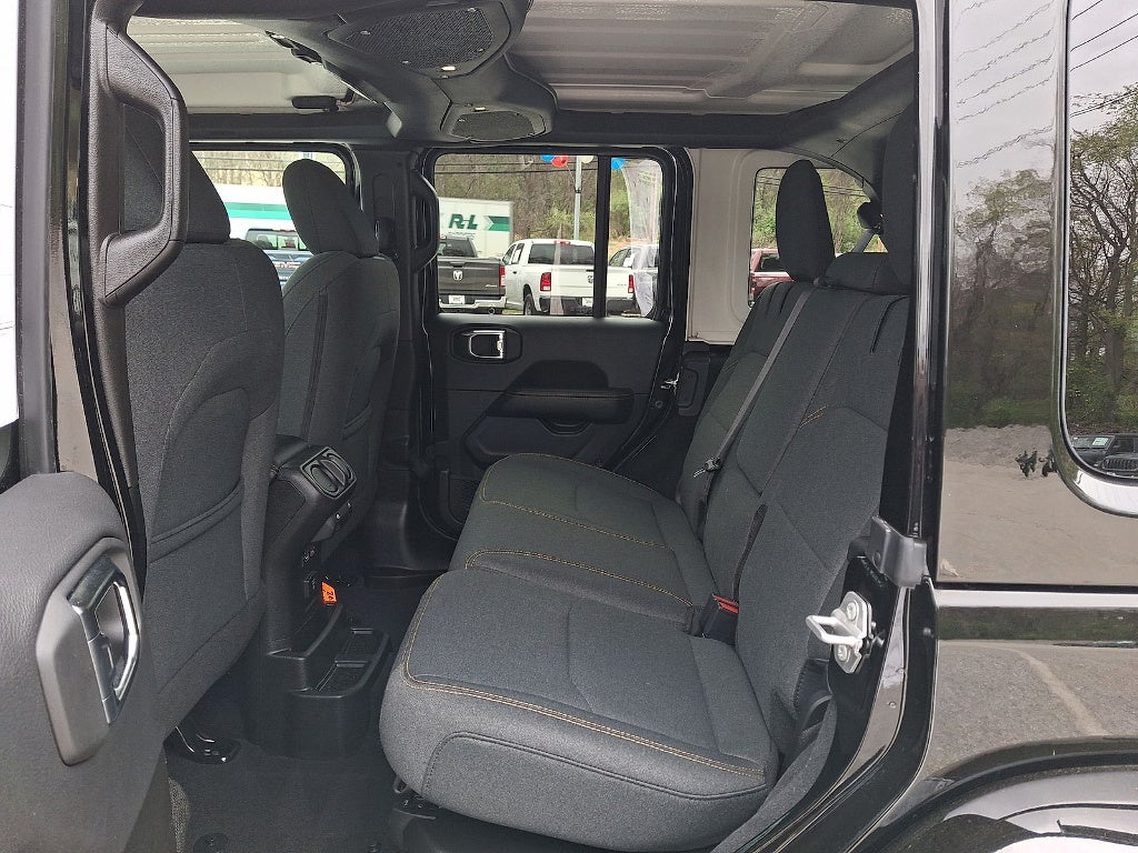 2025 Jeep Wrangler 4xe Sahara 4xe