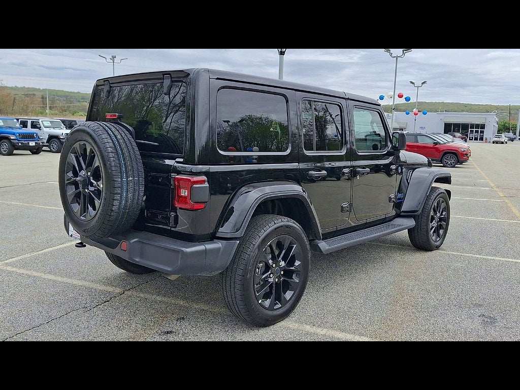 2025 Jeep Wrangler 4xe Sahara 4xe