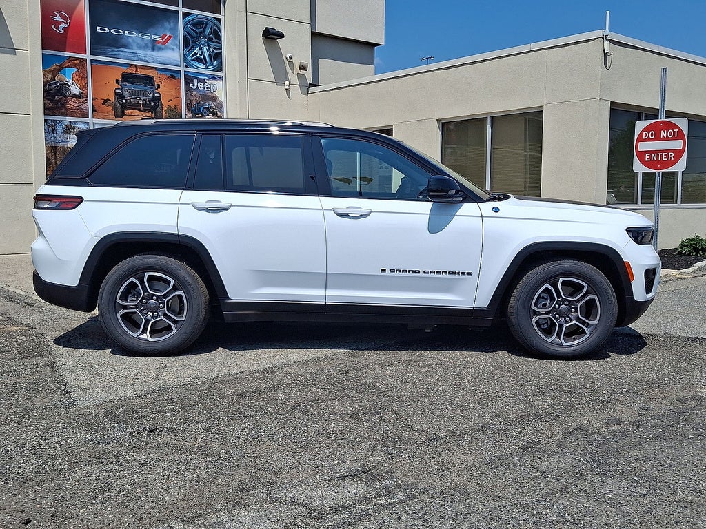 2022 Jeep Grand Cherokee 4xe Trailhawk 4xe