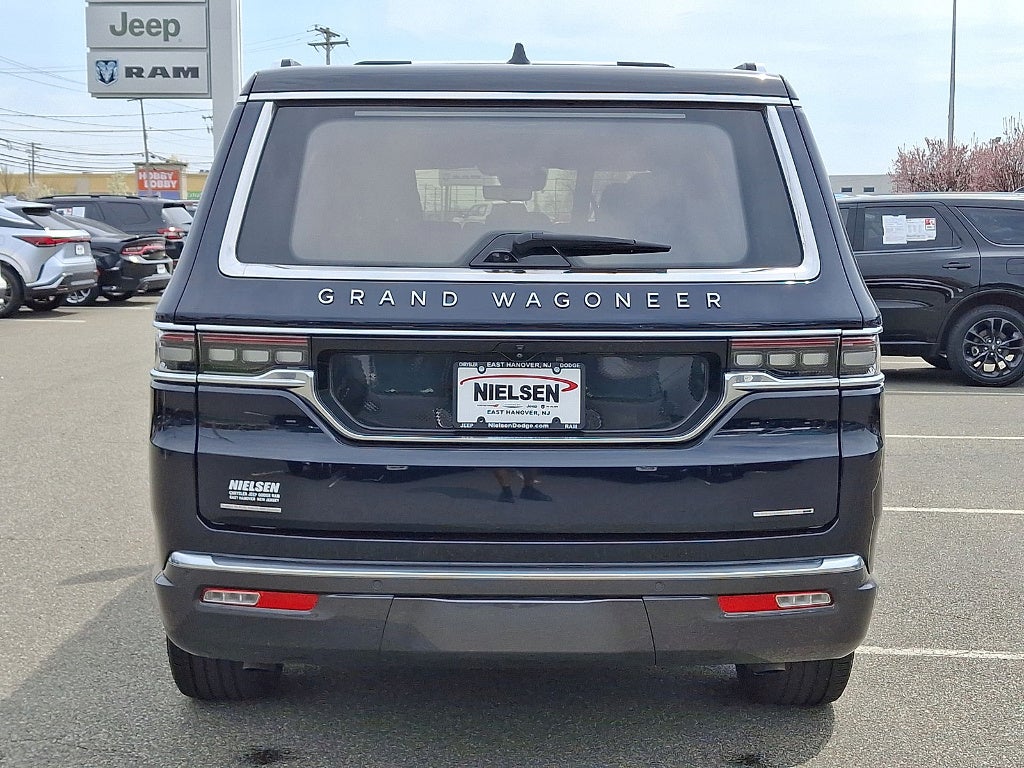 2022 Jeep Grand Wagoneer Series III