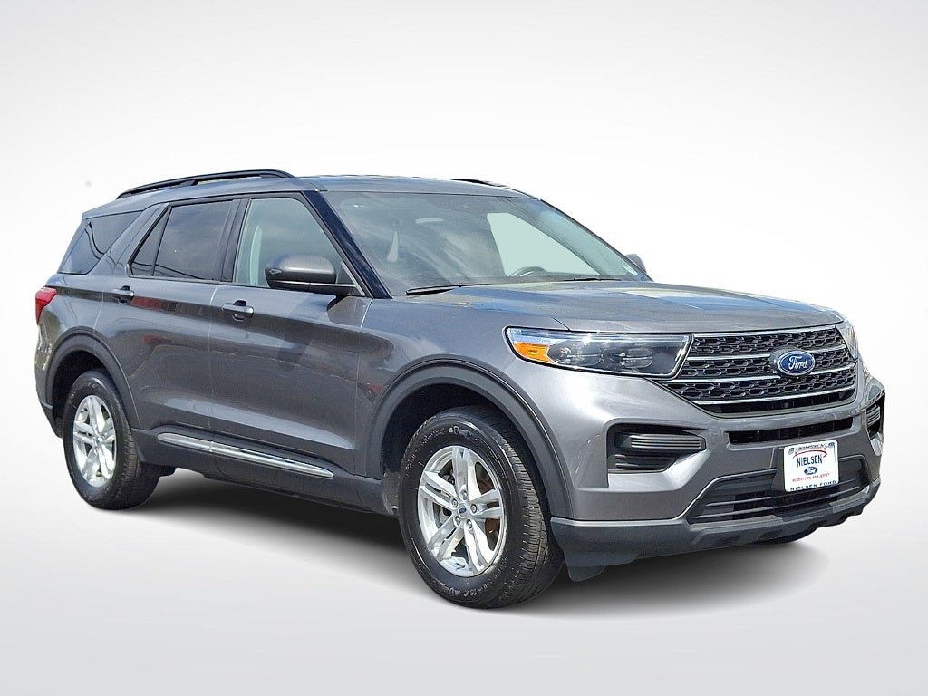 2023 Ford Explorer XLT 4WD's photo