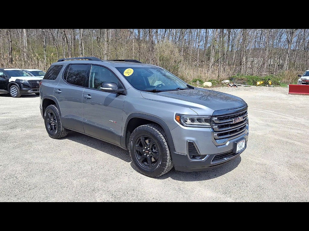 2023 GMC Acadia AT4