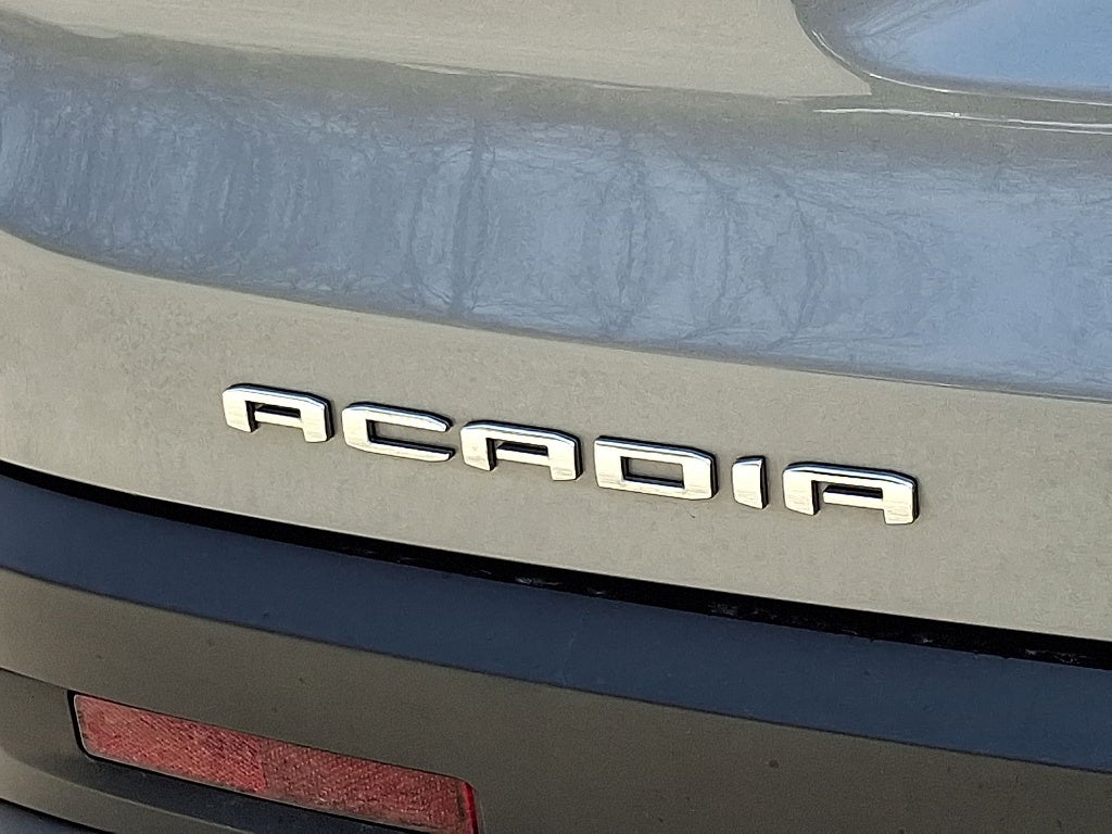 2023 GMC Acadia AT4