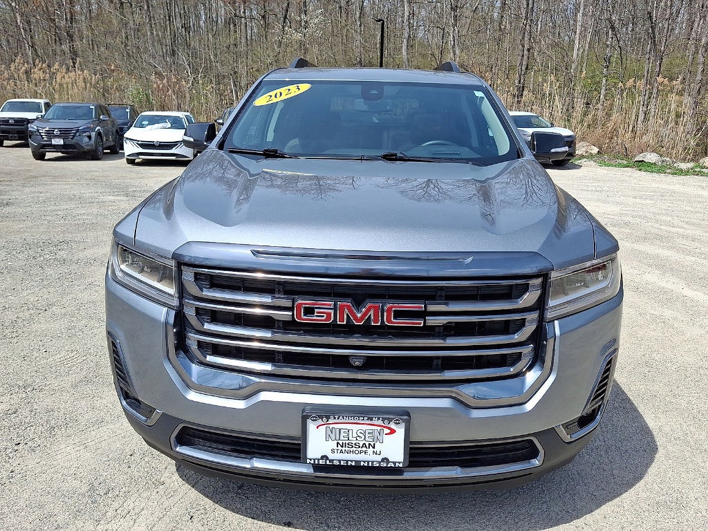 2023 GMC Acadia AT4