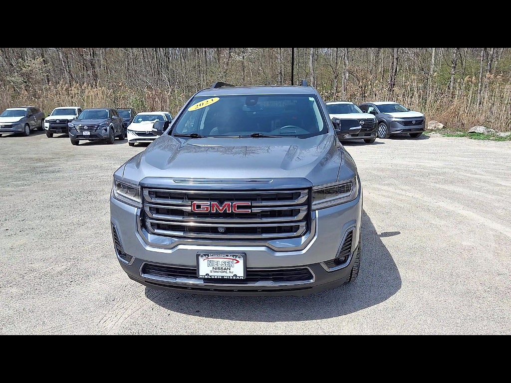 2023 GMC Acadia AT4
