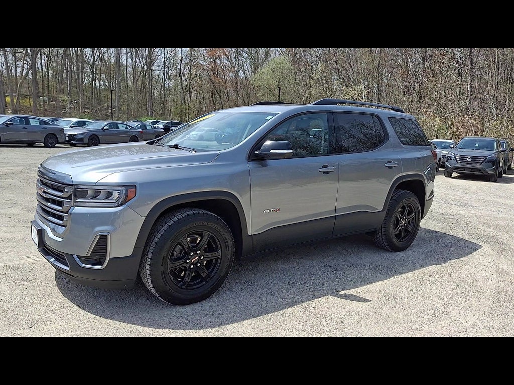 2023 GMC Acadia AT4
