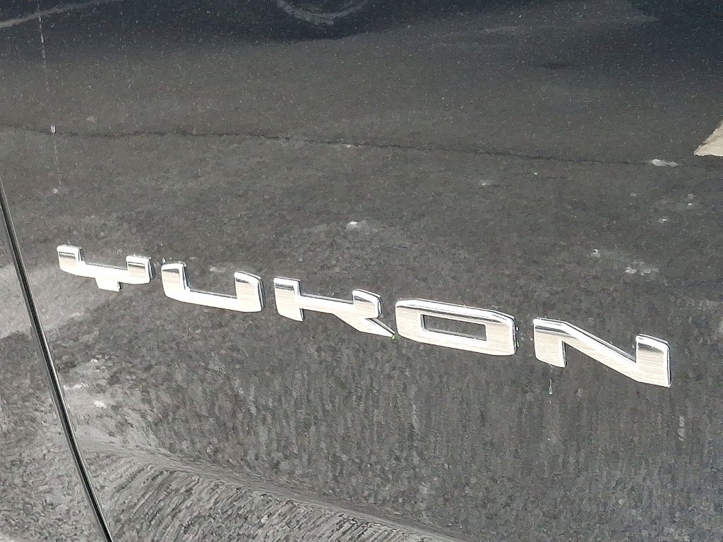 2023 GMC Yukon SLT