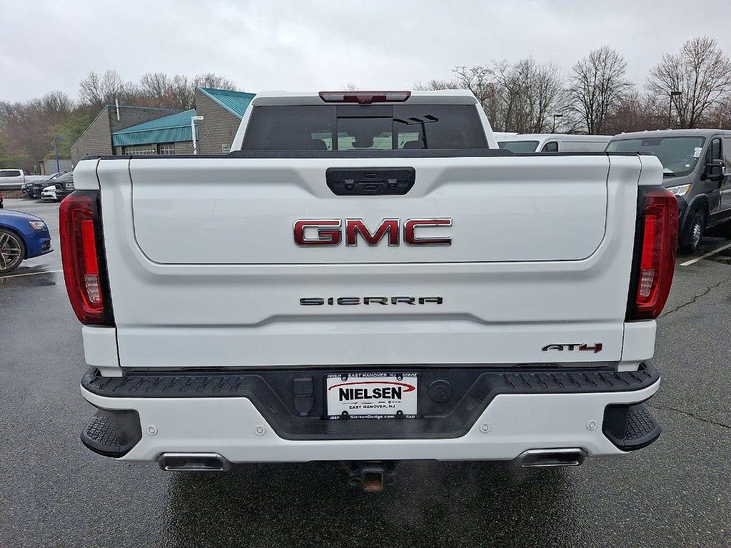 2022 GMC Sierra 1500 AT4