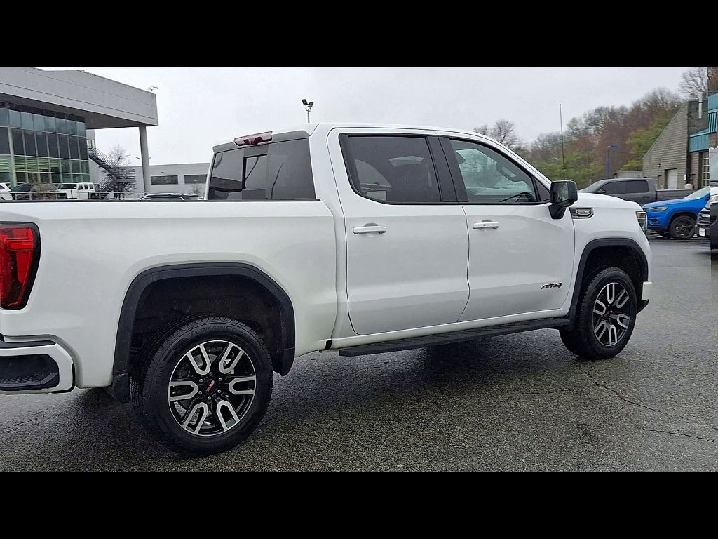 2022 GMC Sierra 1500 AT4
