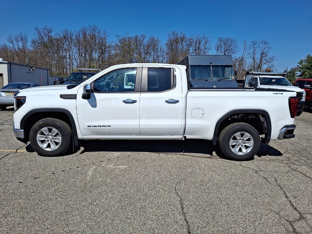 2023 GMC Sierra 1500 Pro