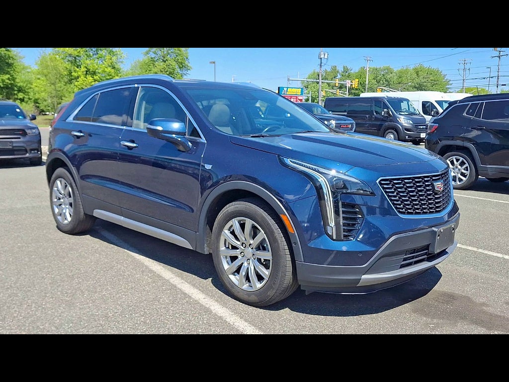2021 Cadillac XT4 Premium Luxury
