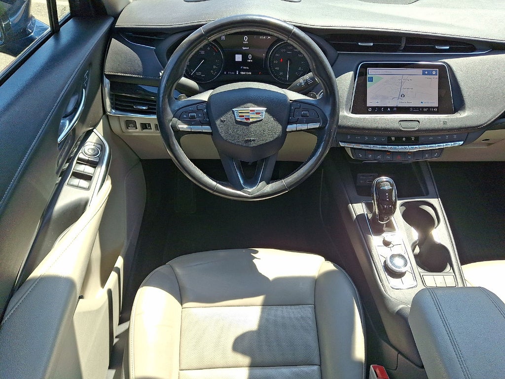 2021 Cadillac XT4 Premium Luxury