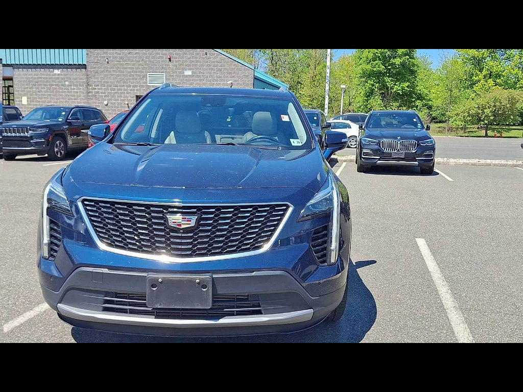 2021 Cadillac XT4 Premium Luxury