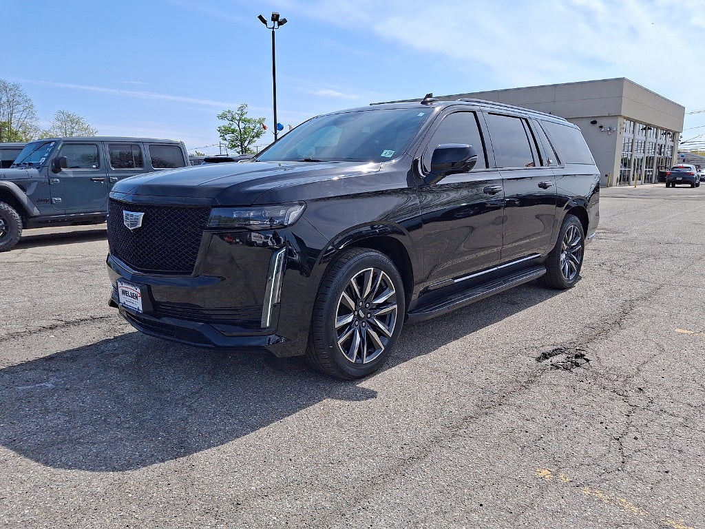 2022 Cadillac Escalade ESV Sport