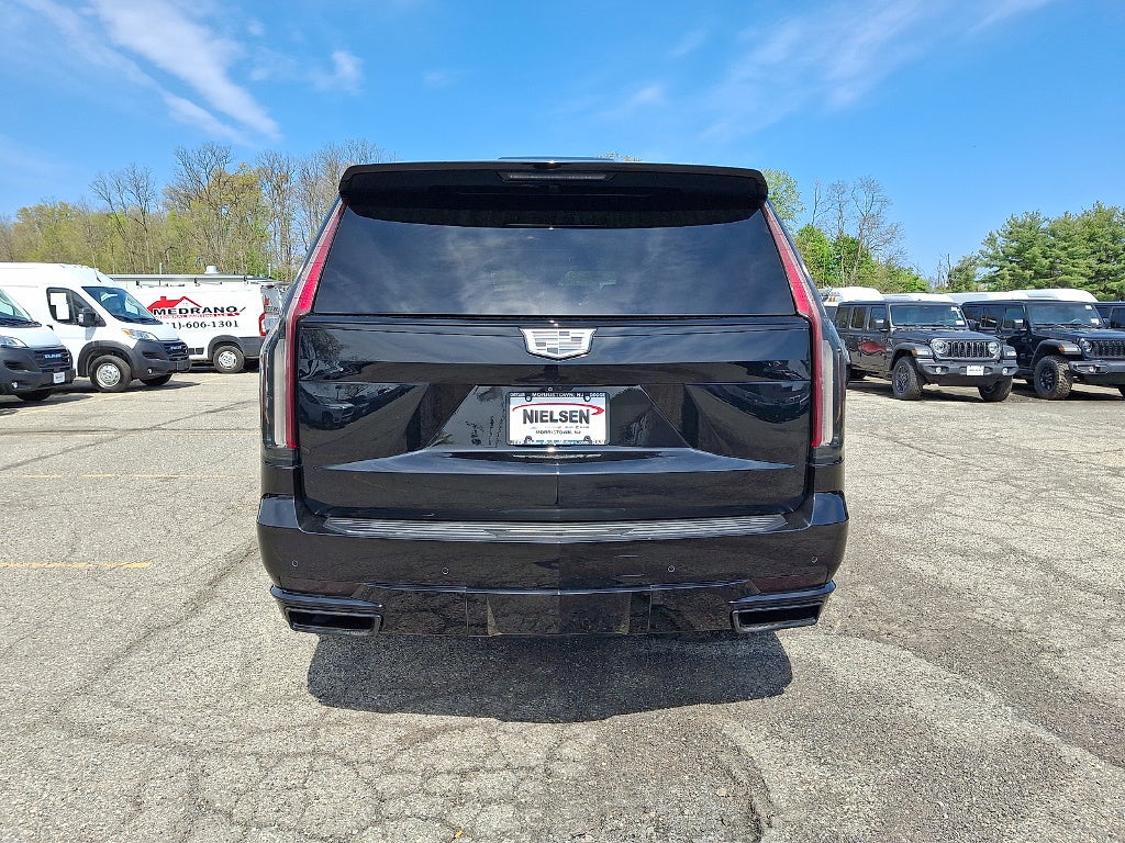 2022 Cadillac Escalade ESV Sport