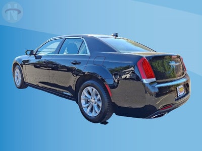 2023 Chrysler 300 Touring